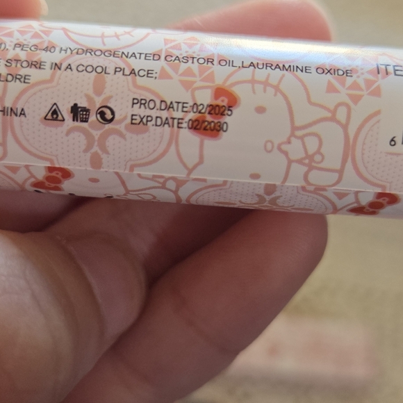 Hello Kitty Perfume - Picture 3 of 5